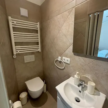Weekend Apartment *