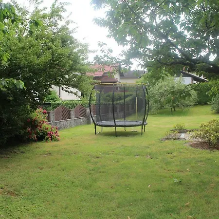 Weekend ロガシュカ・スラティナ