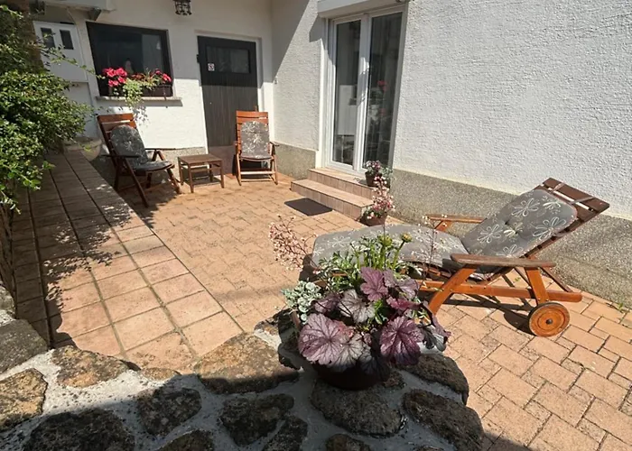 Weekend ロガシュカ・スラティナ